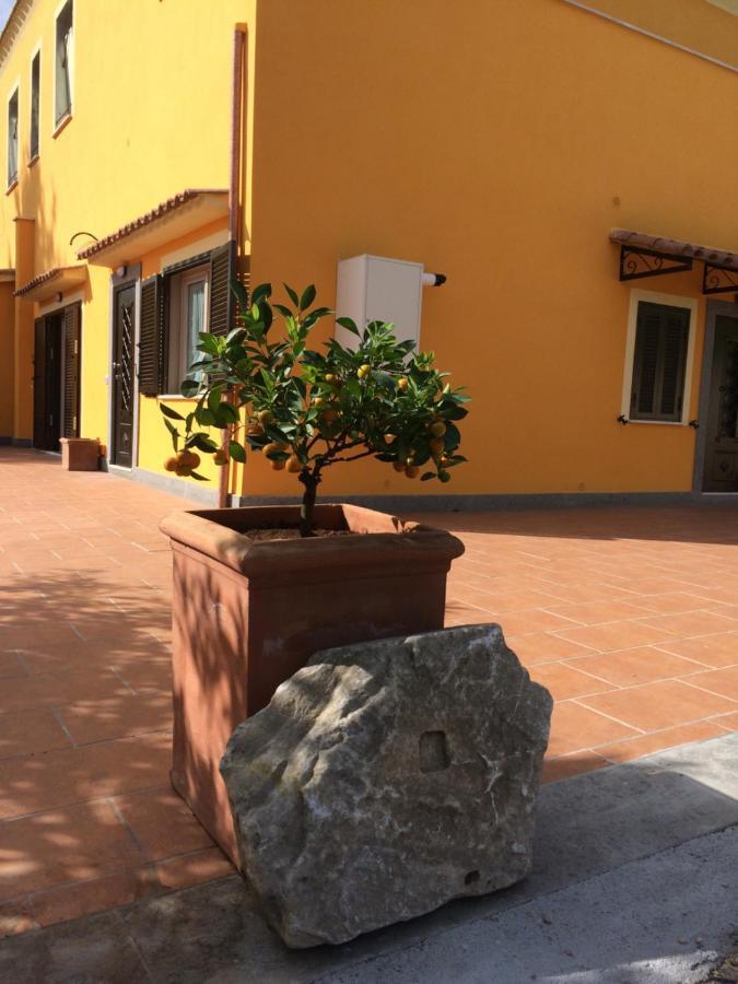 La * Castel Gandolfo